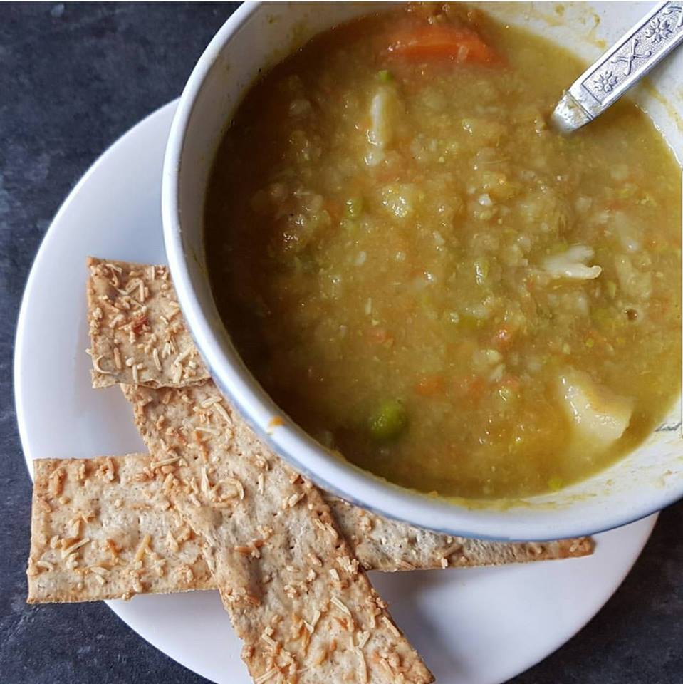 Ryvita thins Three cheese