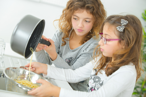 Kids cooking