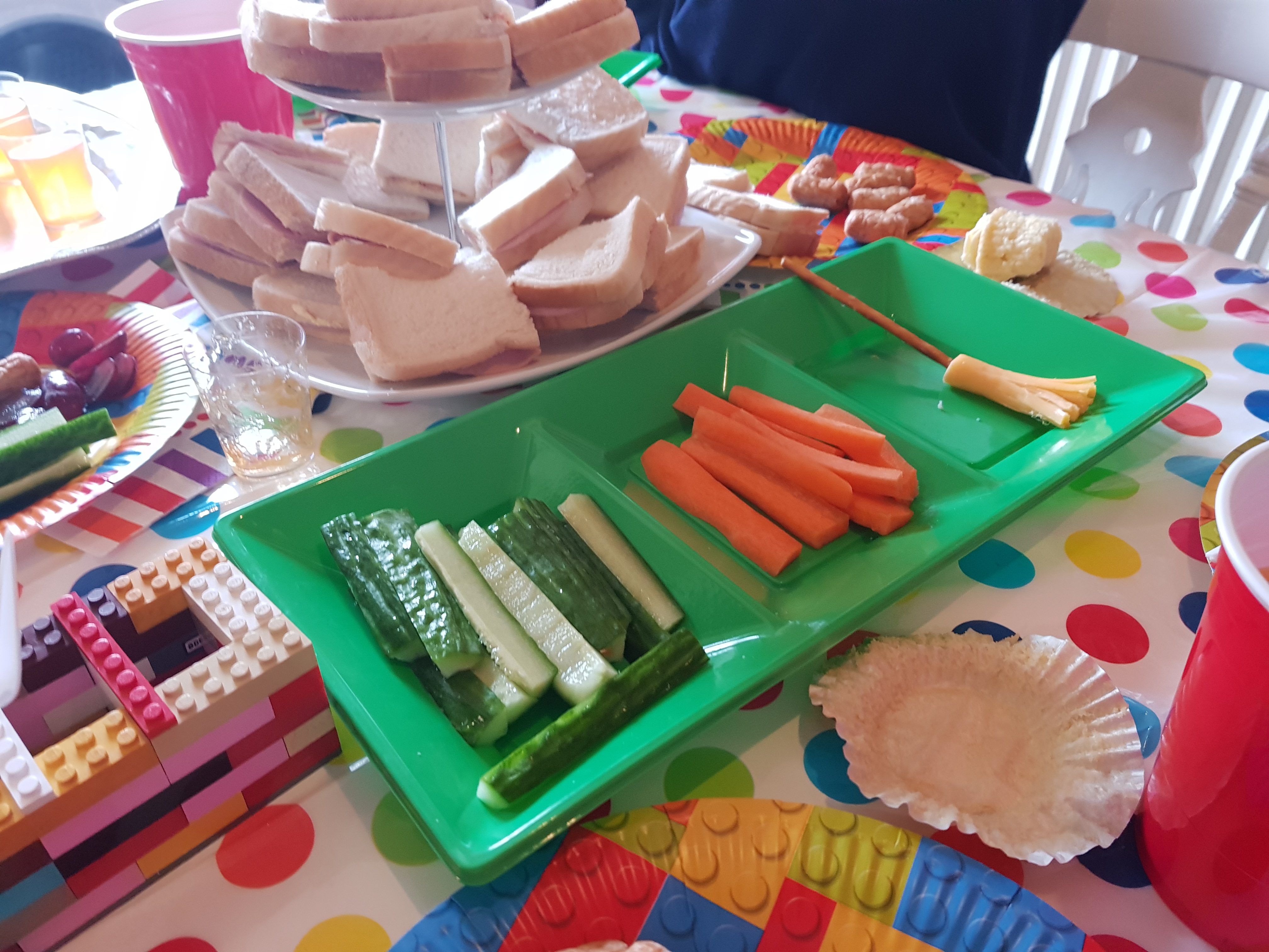 Cucumber sticks, carrot sticks, sandwiches