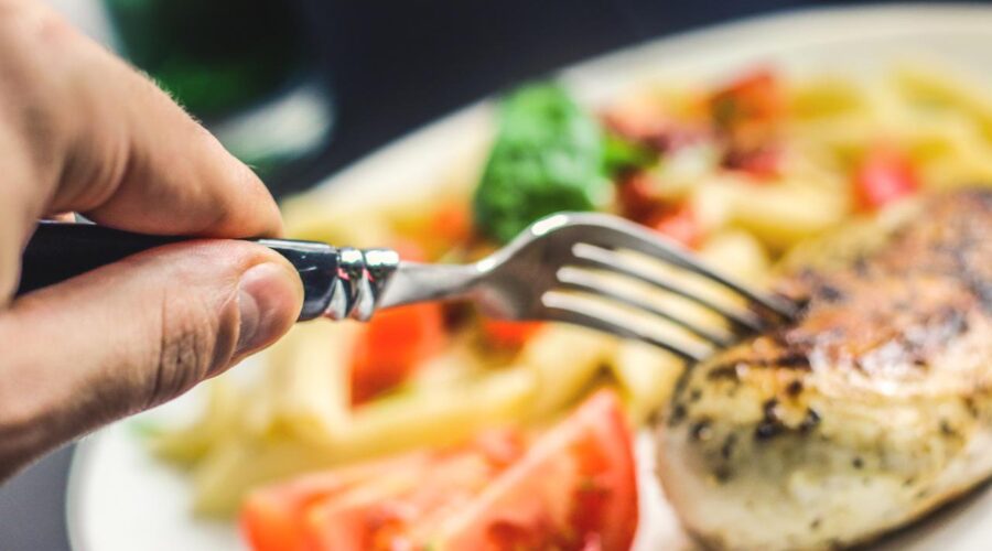 Fail-Safe Meal Ideas for When Fussy Eaters Come to Dinner