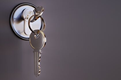 Lock. key. top home security tips