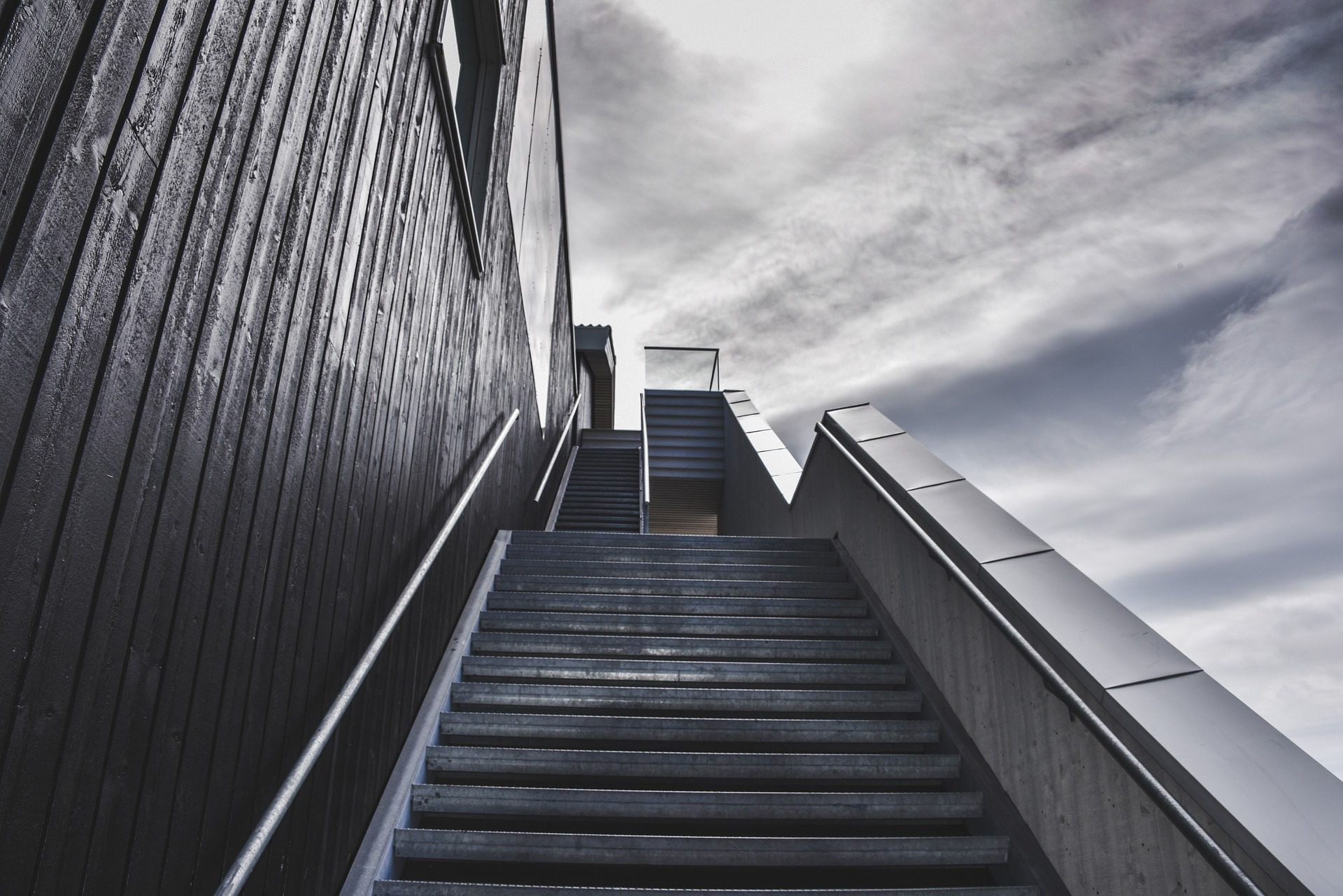 greyscale photo of an outdoor staircase