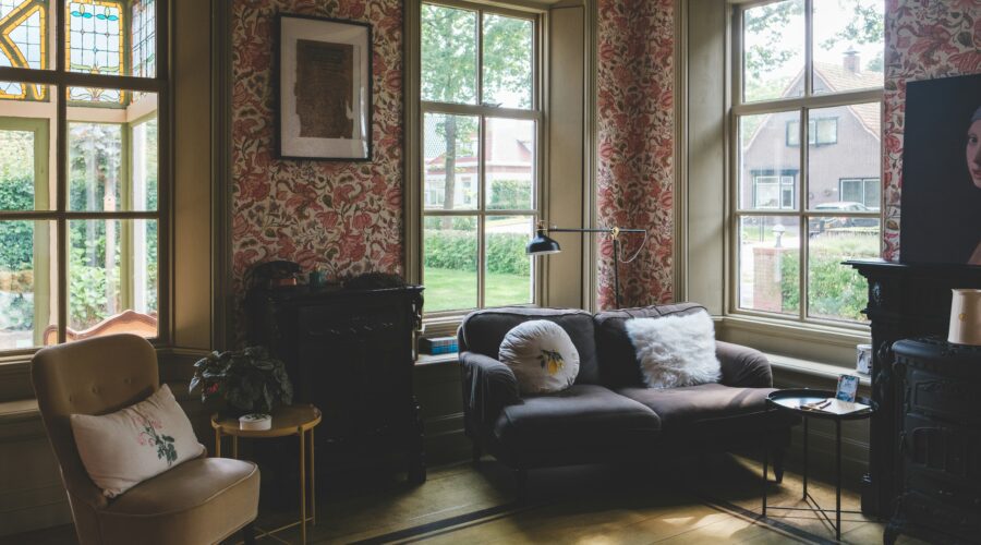 Elevating Your Home Interior Through Art, Atmosphere and Professional Styling