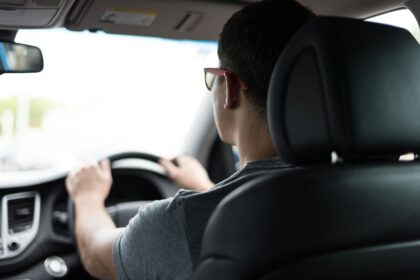 How to Build up Your Confidence Behind The Wheel