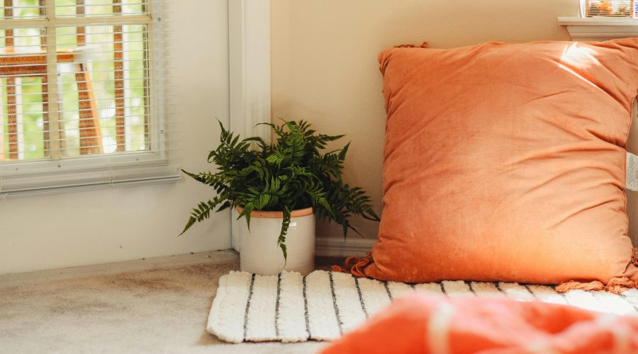 How To Make the Perfect DIY Reading Nook for Cosy Autumn Evenings